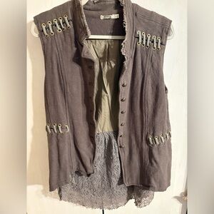 Women’s Gilded Intent Vest